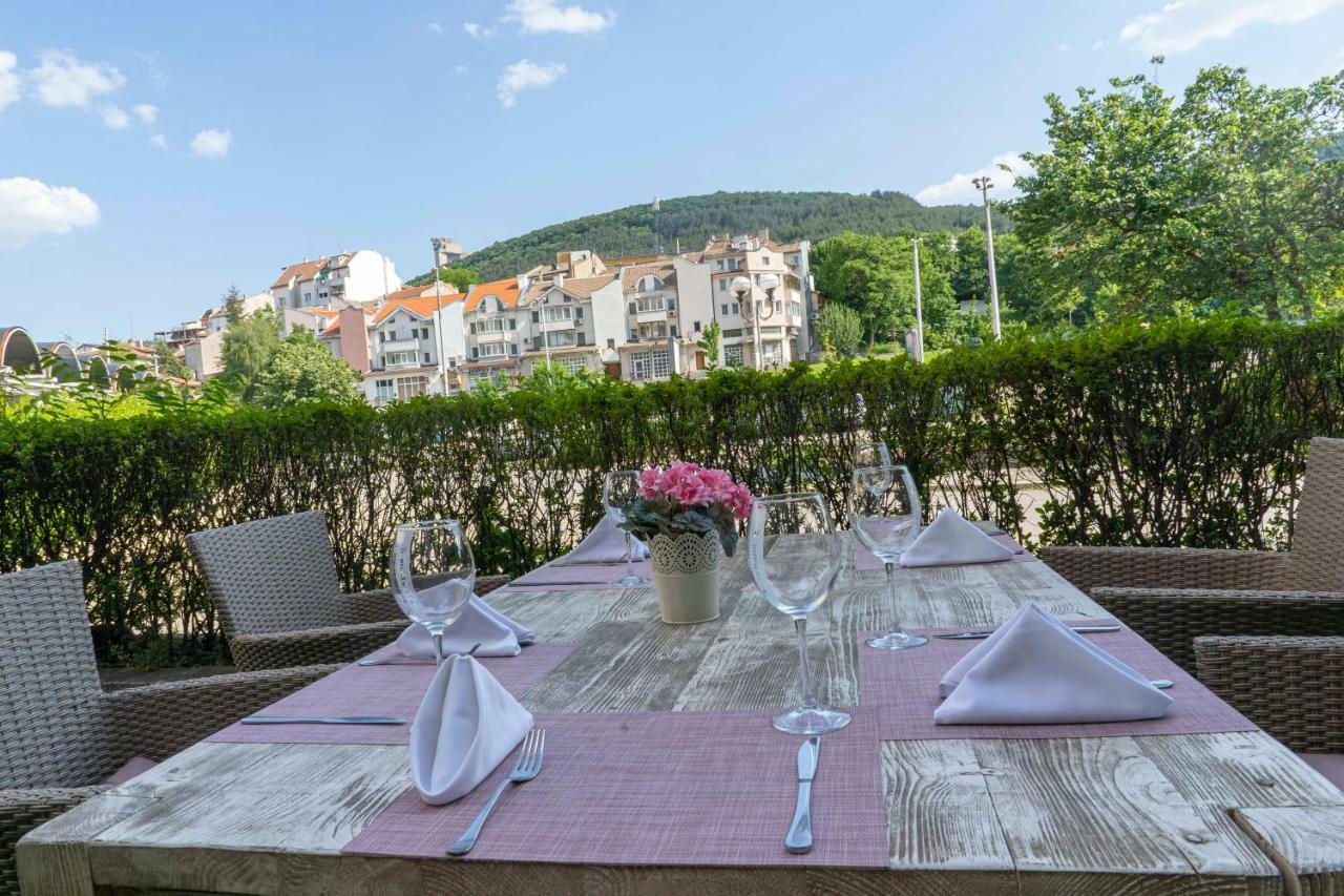 Grand Hotel Shumen Exterior foto